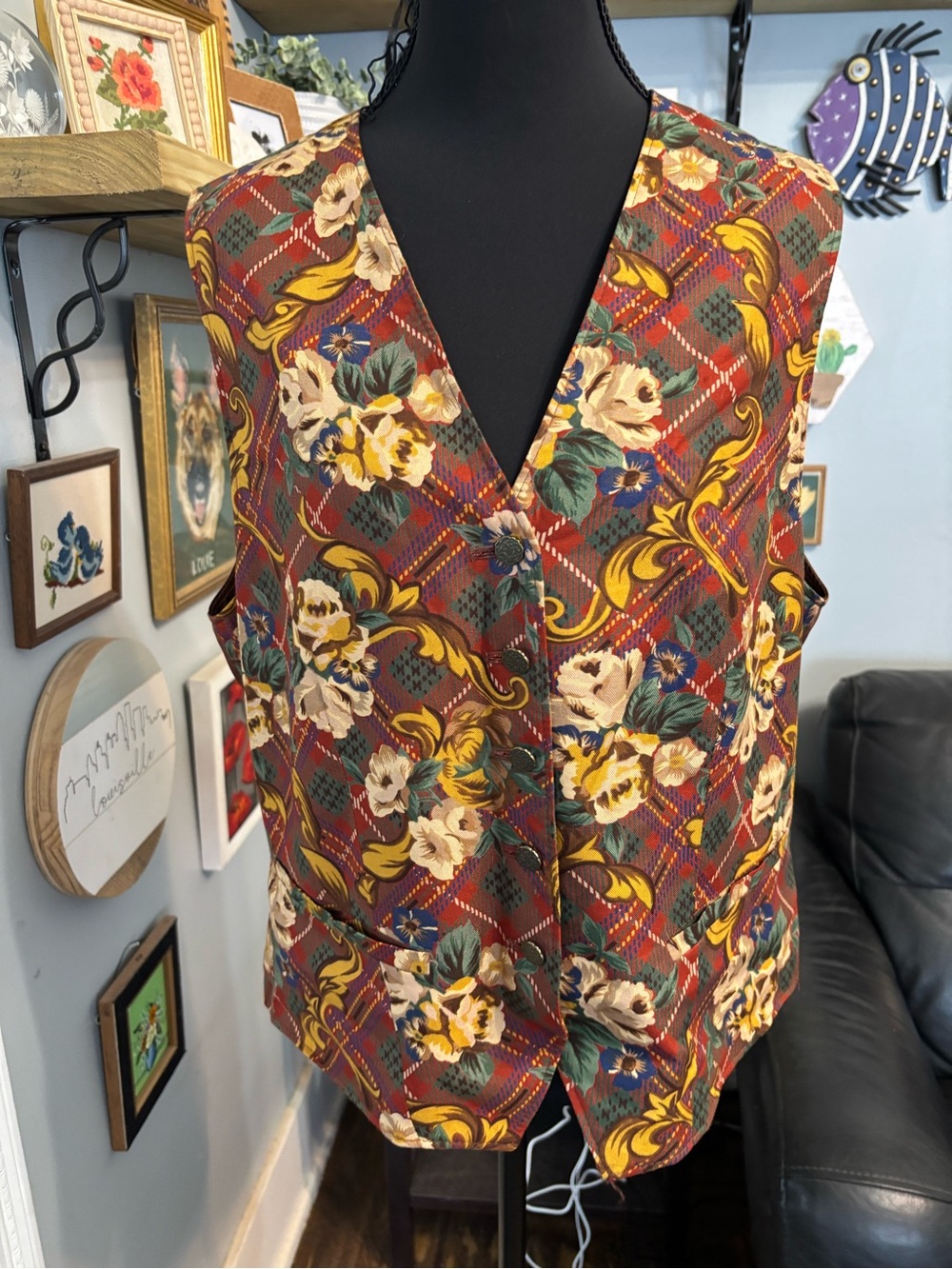 Vtg Pendleton womens 12 plaid background floral vest brown buttons